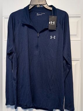 Under Armour men’s xl loose fit 1/4 zip- nwt